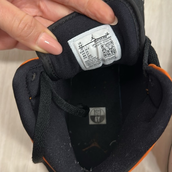 COPY - Air Jordan 1 one mid shattered backboard black white orange starfish 6 7… - Picture 5 of 5